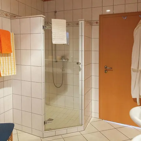 Quaint In Germany With Garden Apartamento *