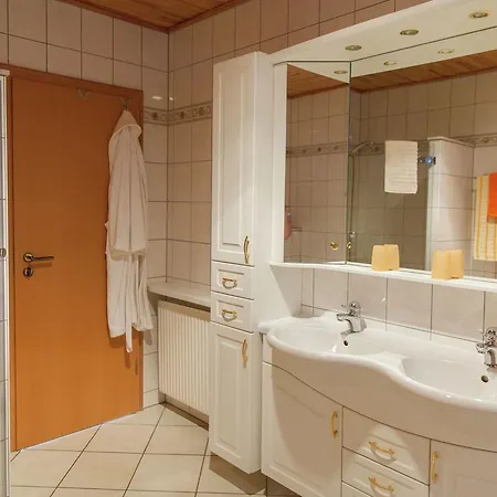 Quaint In Germany With Garden Apartamento Morbach